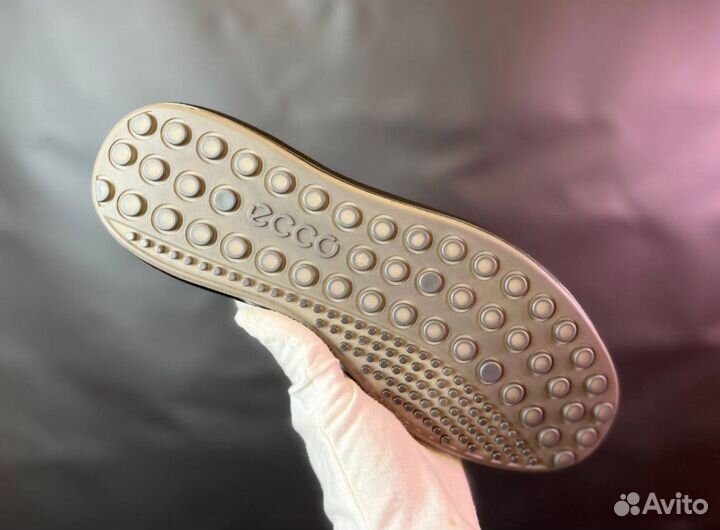 Кроссовки Ecco долговечные