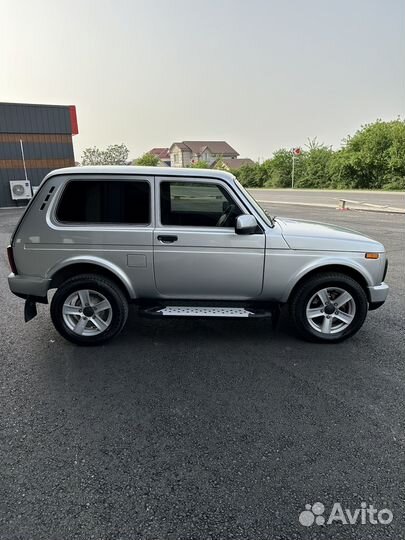 LADA 4x4 (Нива) 1.7 МТ, 2019, 177 000 км