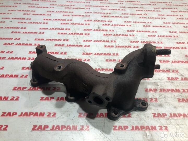 Коллектор выпускной правый Mitsubishi Challenger