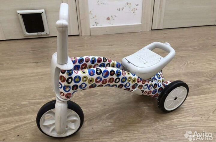 Беговел chillafish bunzi