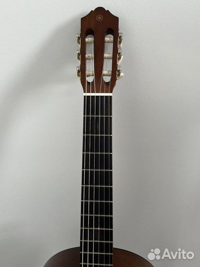 Классическая гитара yamaha c40