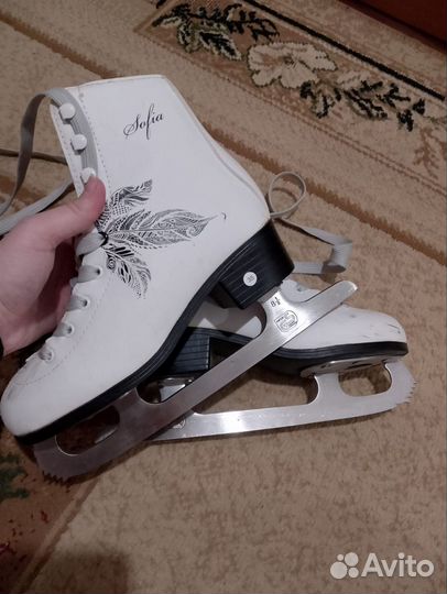 Коньки фигурные 35 размер