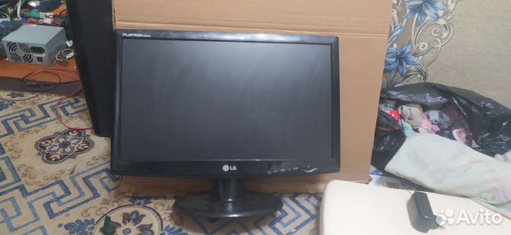Монитор LG flatron 22 дюймов
