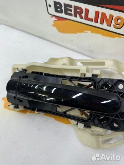 Ручка двери задняя правая Volkswagen Tiguan CCZ