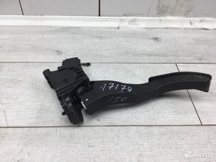 Педаль газа Audi A3 универсал cmba 2013