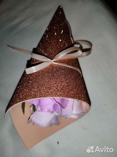 Букеты из мыльных роз,долго стоят и приятно пахнут