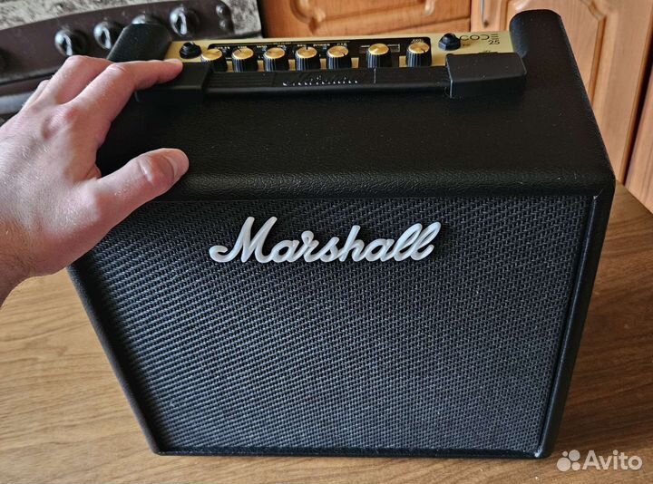 Комбоусилитель для электрогитары Marshall Code 25