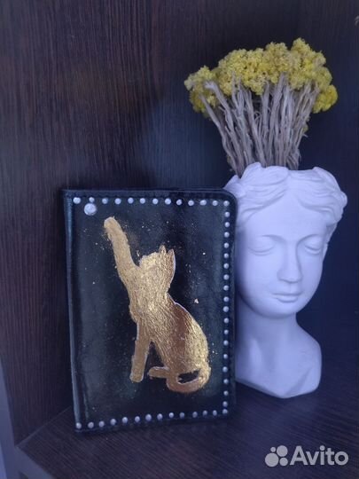 Ручная роспись кожи и кожзама