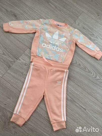 Спортивный костюм для девочки