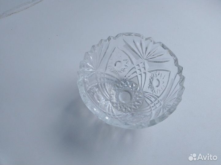 Хрустальная ваза