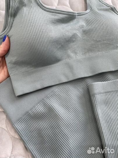 Спортивный костюм новый