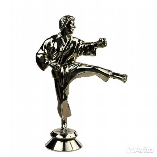 Преподаватель предметной фотографии