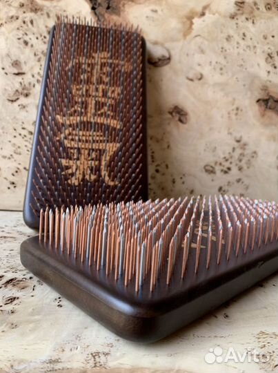 Садху с медными и оцинкованными гвоздями