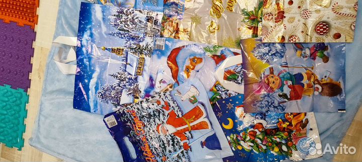 Пакеты новогодние подарочные