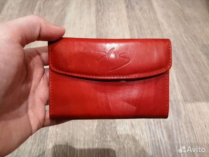 Кошелек женский натуральная кожа красный новый