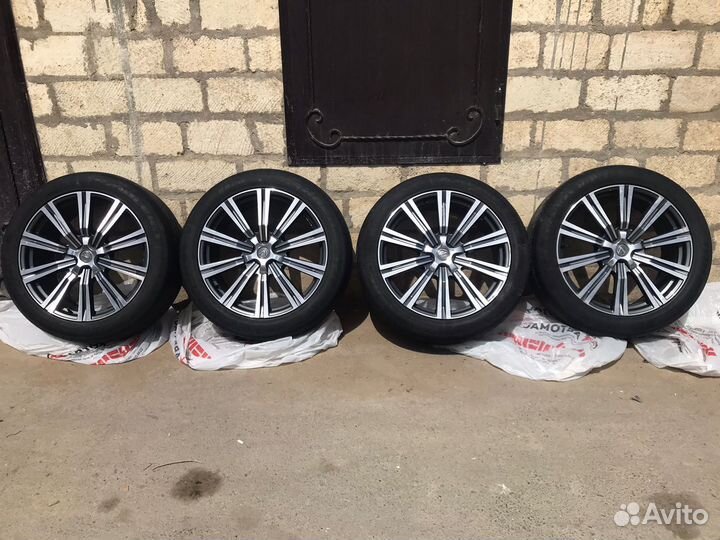 Колёса lexus 570. R22:285:45