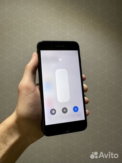 iPhone 8 Plus, 64 ГБ