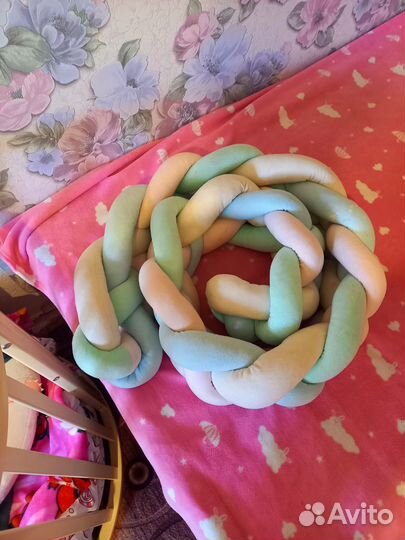 Бортик коса в кроватку