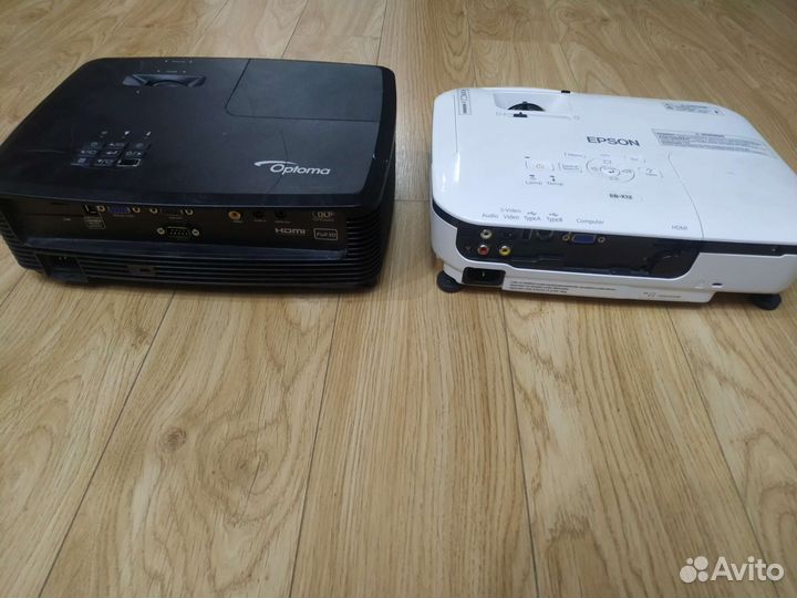 Проектор epson,optoma