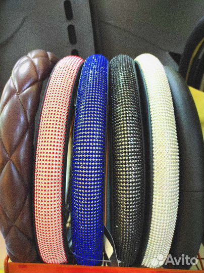 Оплетка руля со стразами