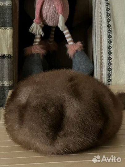 Продаю берет норковый