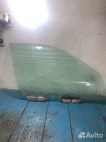 Стекло правое переднее водительской двери bmw e36