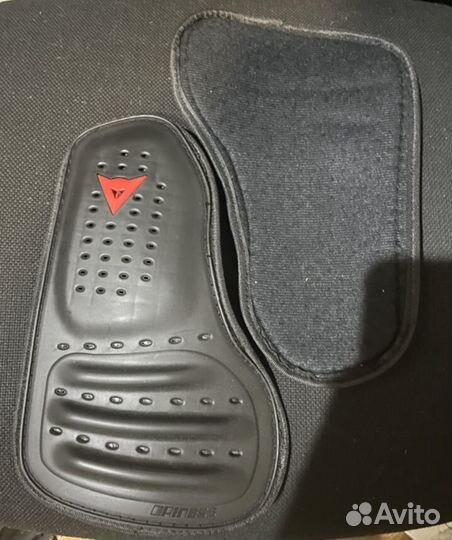 Защита груди dainese