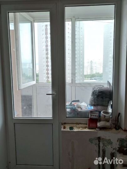 Оконный блок с дверью бу