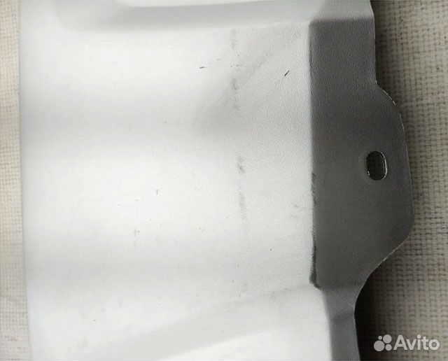 Спойлер бампера L020011005 заднего Renault Duster