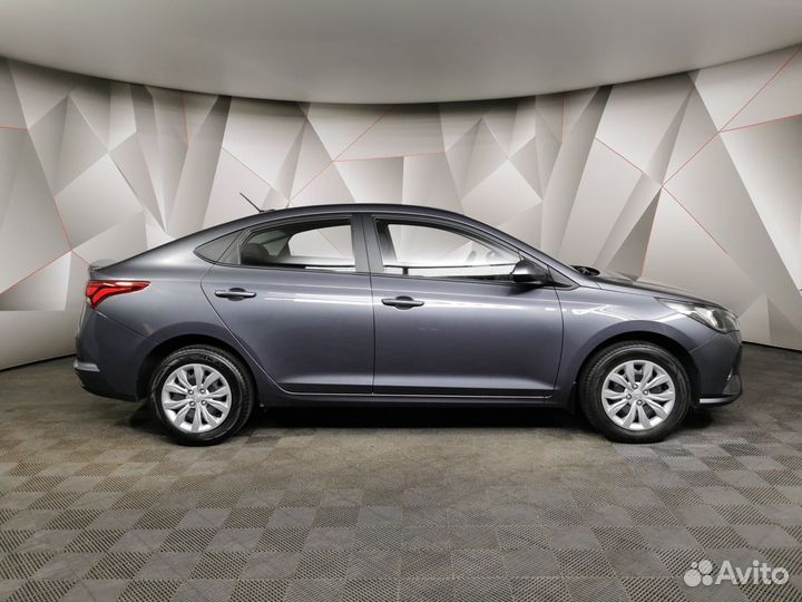 Hyundai Solaris 1.6 AT, 2021, 30 403 км