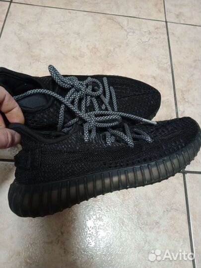 Кроссовки для мальчика Adidas yeezy boost