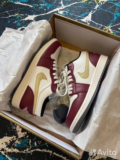 Wmns Air Jordan 1 Low SE Year Of The Dragon - Red