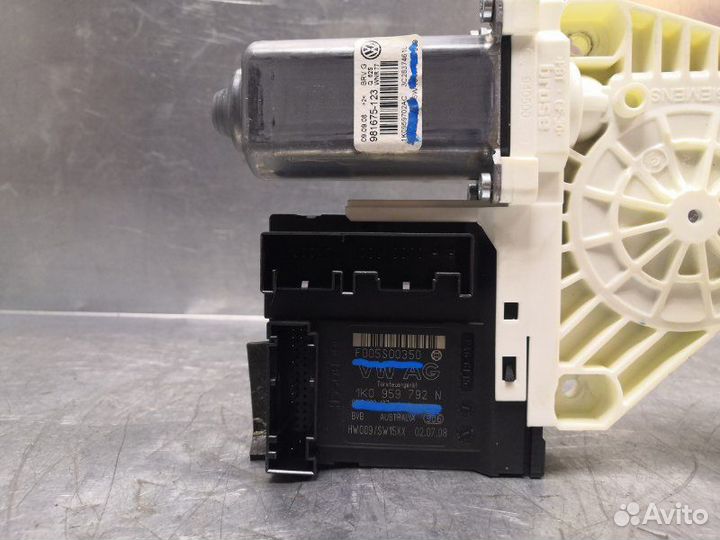 Моторчик стеклоподъемника Volkswagen Passat B6