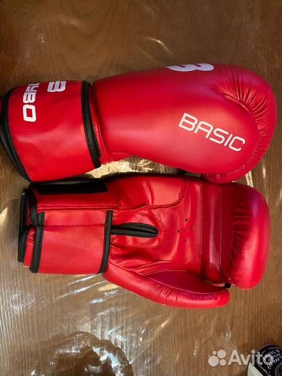 Боксерские перчатки