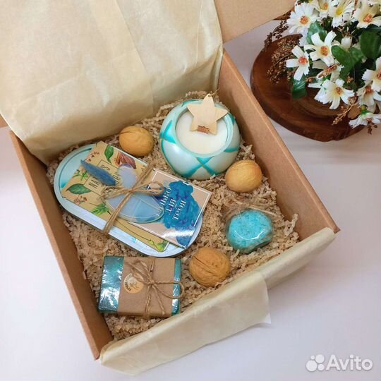 Подарочный бокс