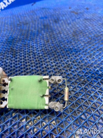 Резистор печки Renault Logan 1 седан K7JA710 2008