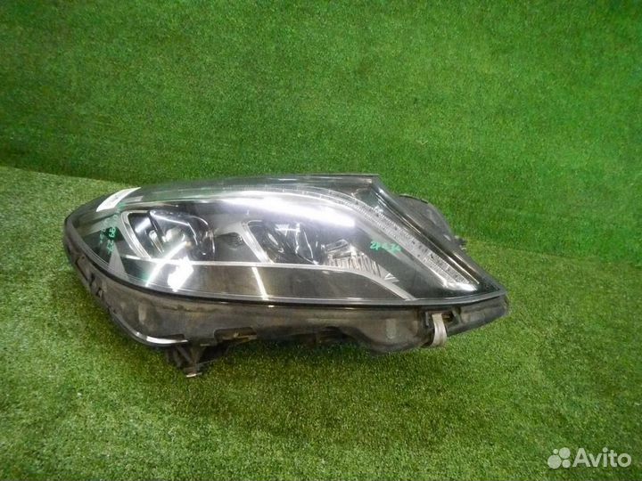 Фара правая Mercedes S W222 (2013-2017) LED