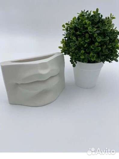 Органайзер Губы Давида из гипса