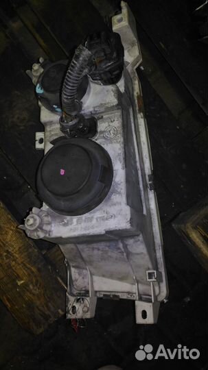 Фара Skoda Octavia Tour