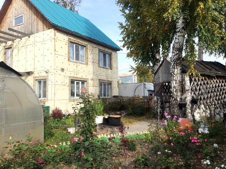 Коттедж 130 м² на участке 4,7 сот.