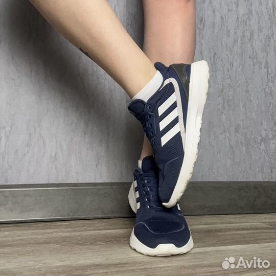 Кроссовки женские adidas 38 размер