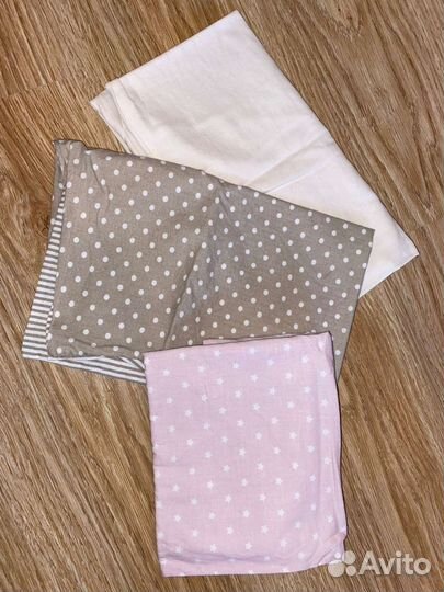 Детская кроватка с маятником и ящиком