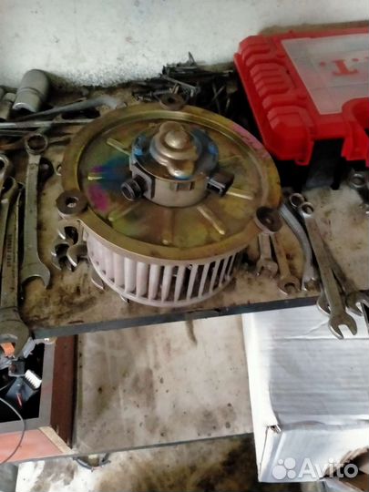 Моторчик печки Мазда