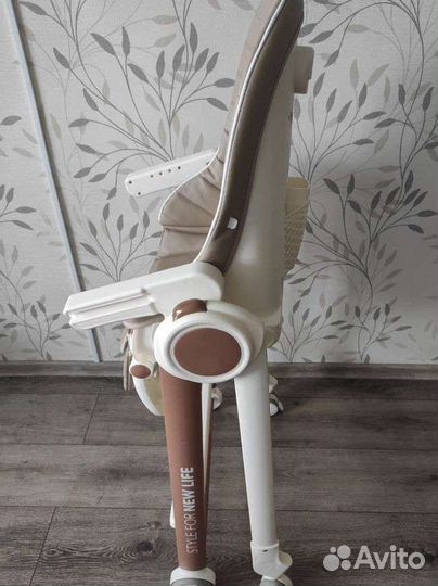 Стульчик для кормления happy baby berny v2