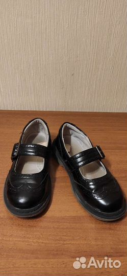 Туфли для девочки 33