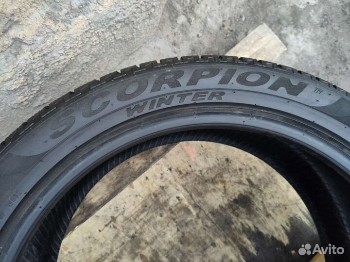 Pirelli Scorpion Winter 285/40 R22 110W