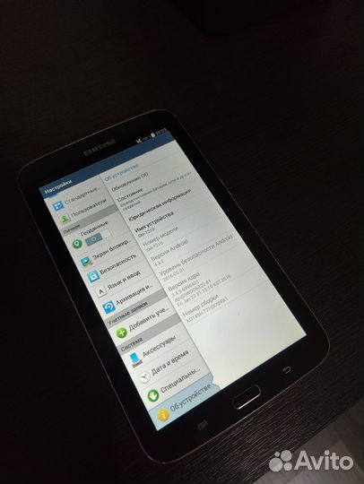 Планшет Samsung Galaxy Tab 3 7.0 SM-T210