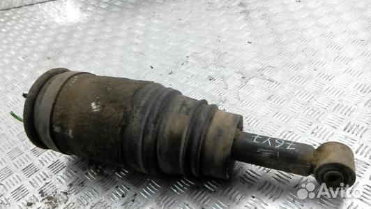 Стойка задняя левая land rover discovery 3 (76Y07M