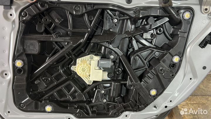 Стеклоподъемник задний правый BMW 7 G12, G12 LCI