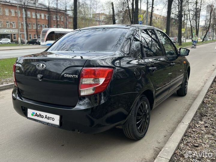 LADA Granta 1.6 МТ, 2015, 195 438 км